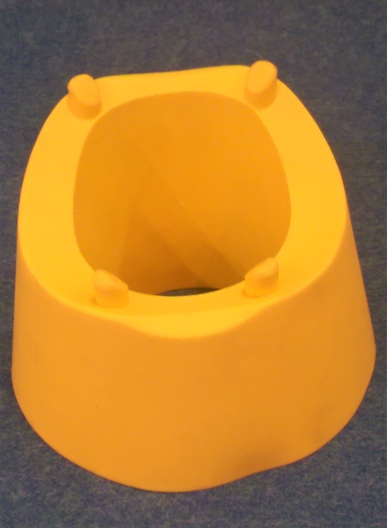 Large Kicking Tee